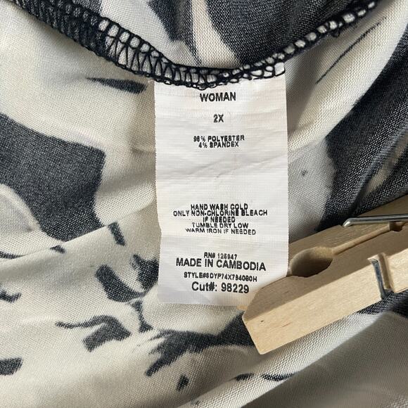 Casual Top Plus Size 2X Black Cream Floral Peplum Ruffle Boho Short Sleeve Flowy - Picture 9 of 10